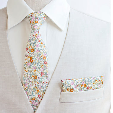 Men's Necktie / Blossoms In Yellow