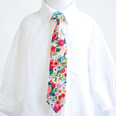 Boy's Necktie / Petite Garden Party In Cream