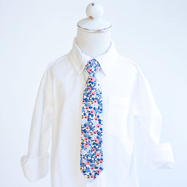 Boy's Necktie / Rosa In Periwinkle